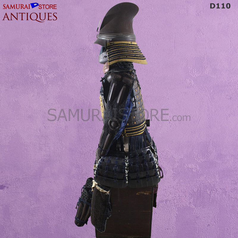 D110 Antique suit of armor Edo Period w/ Certificate
