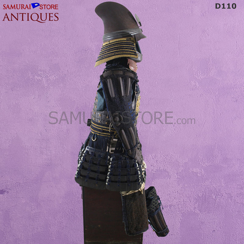 D110 Antique suit of armor Edo Period w/ Certificate
