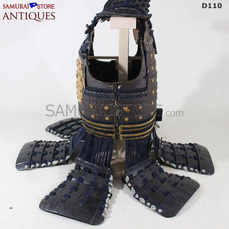 D110 Antique suit of armor Edo Period w/ Certificate