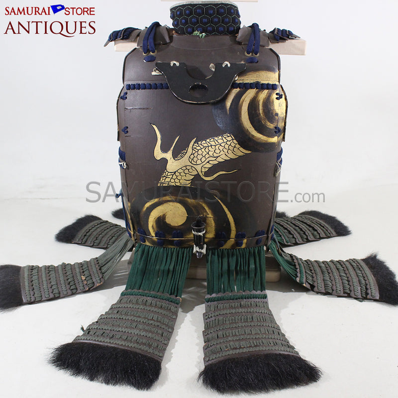 D81 Antique Samurai Armor Dragon Makie & Great horns w/ Certificate