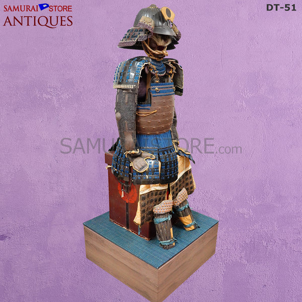 DT51 Antique Samurai Armor Edo period w/ 32 spliced-great helmet